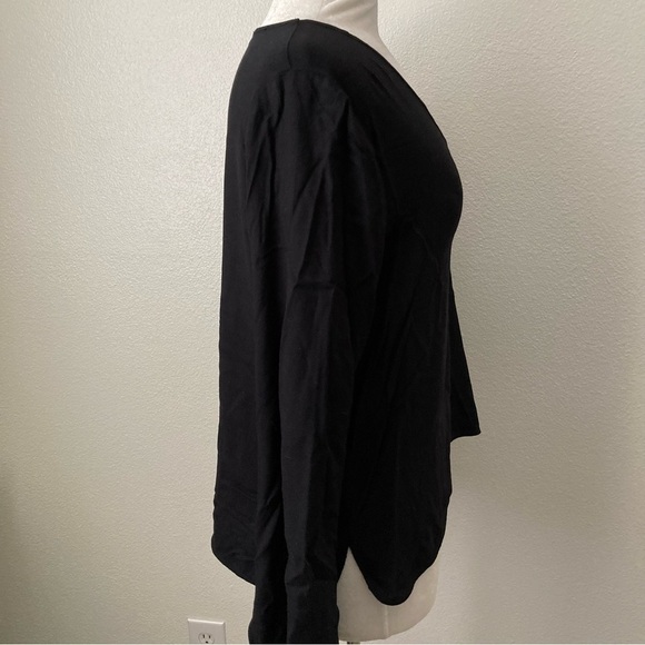 NWT Tobi Blouse | Size L - Picture 4 of 6
